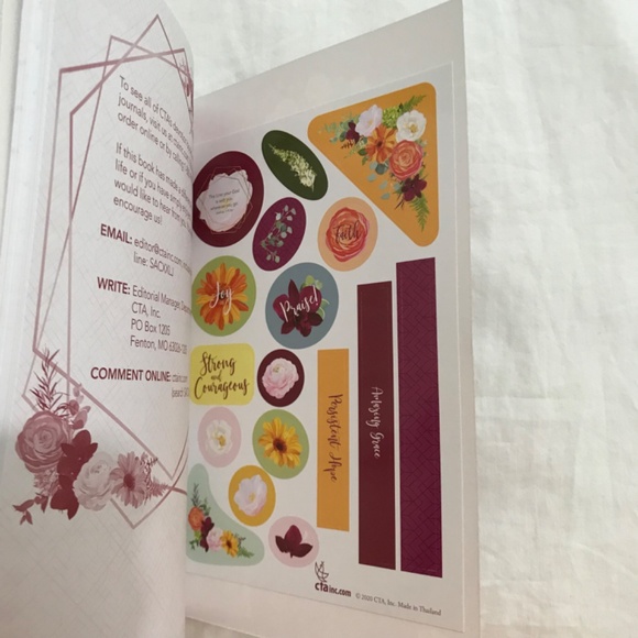 Strong and Courageous Journal with 1000 Trivia Facts About The Bible Bundle - Picture 11 of 16